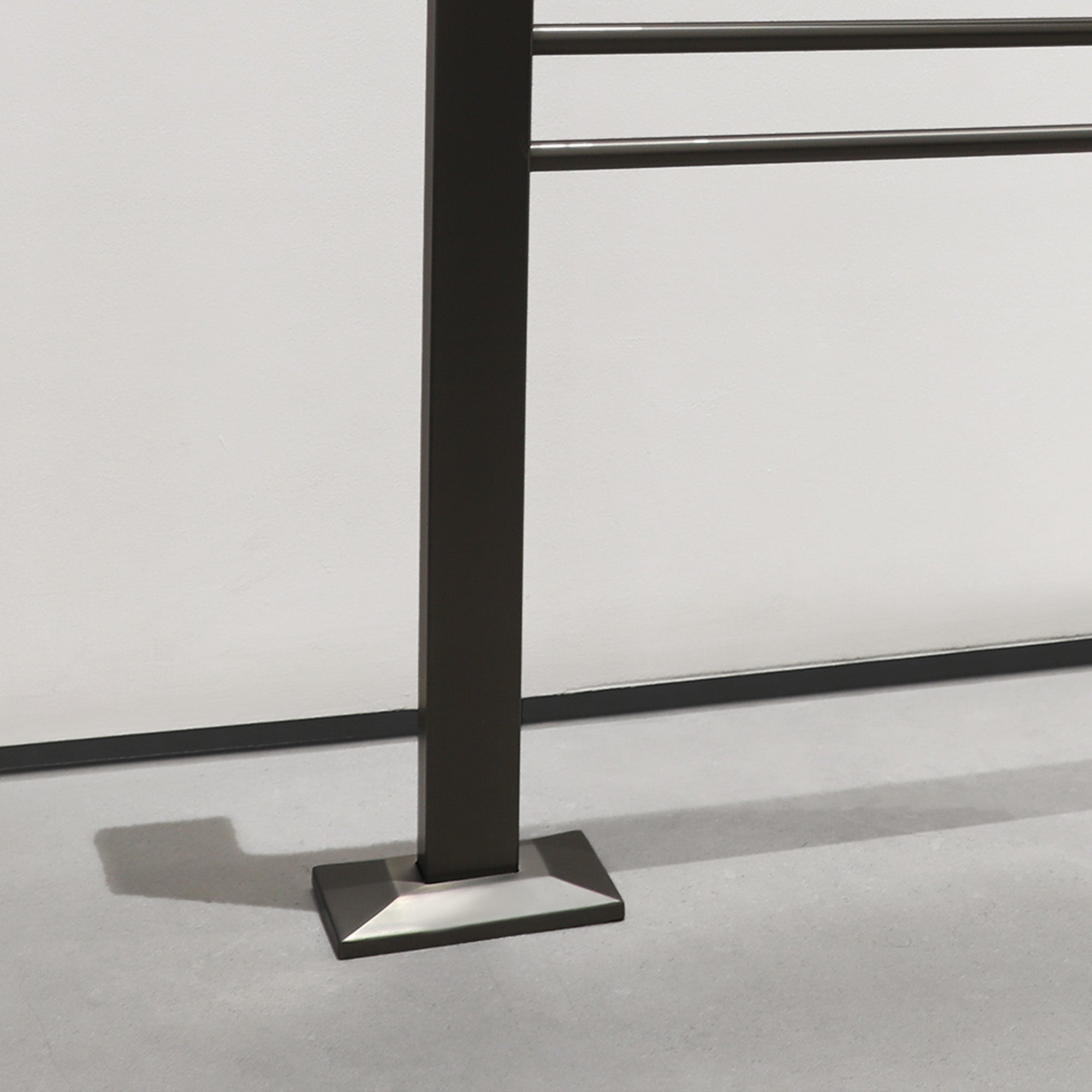 MONAREL Vertical Heated Towel Rack with Smart Temperature and Timer Control