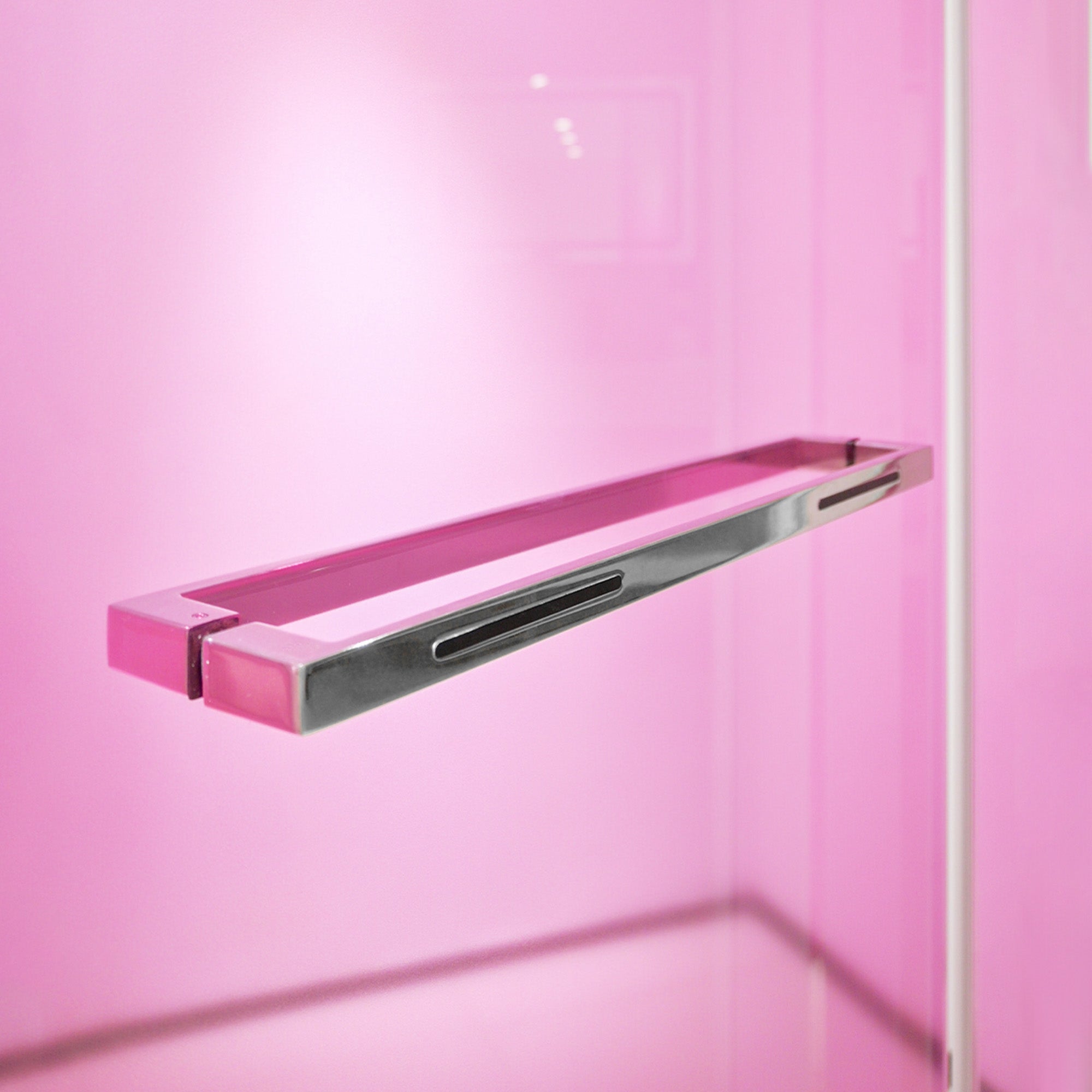 VISTARA Customize T-Line Shower Door with Gradient Glass